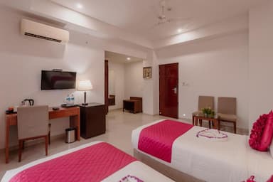 hotel room main image