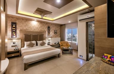hotel room main image