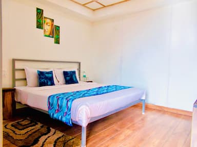 hotel room main image