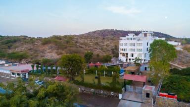 hotel info img