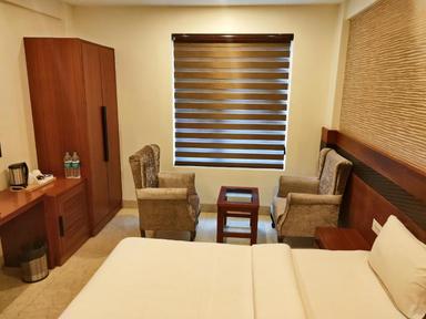hotel room main image