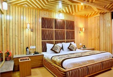 hotel room main image