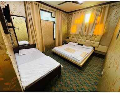 hotel room main image