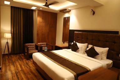 hotel room main image