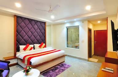 hotel room main image