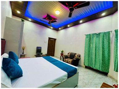 hotel room main image