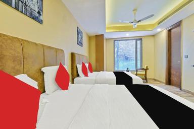 hotel room main image