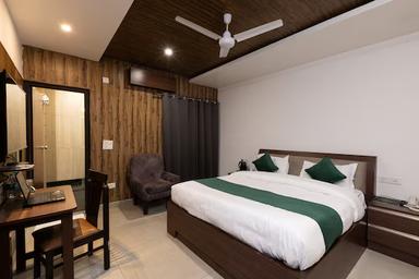 hotel room main image