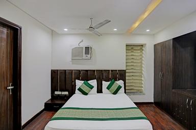 hotel room main image