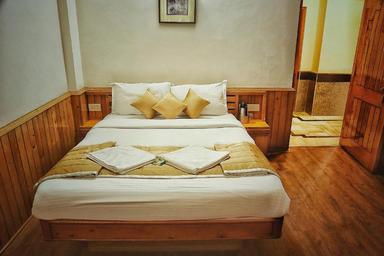 hotel room main image