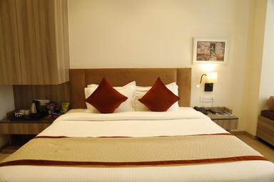 hotel room main image