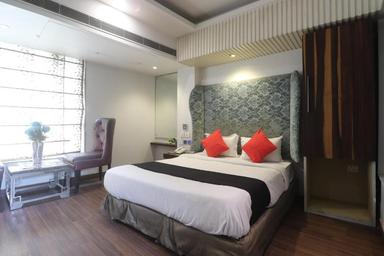 hotel room main image