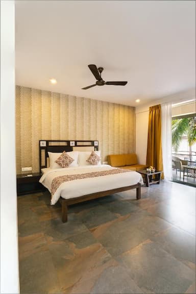 hotel room main image