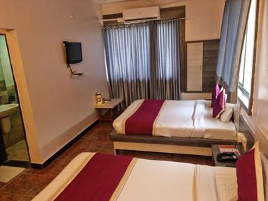hotel room main image