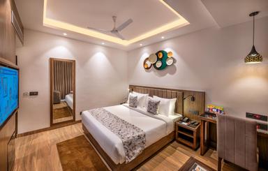 hotel room main image