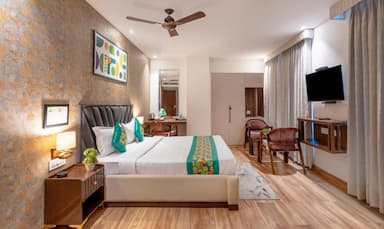 hotel room main image