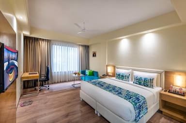 hotel room main image