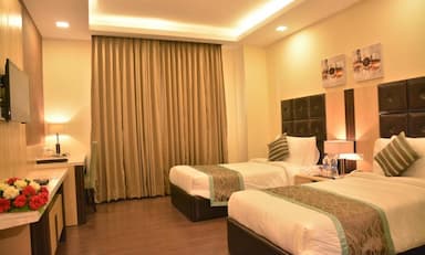 hotel room main image