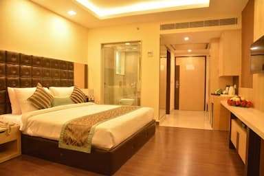 hotel room main image