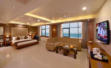 hotel room main image