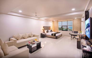 hotel room main image