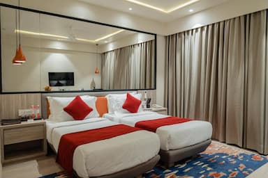 hotel room main image