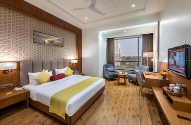 hotel room main image