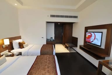 hotel room main image