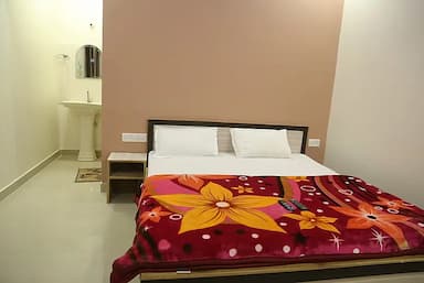 hotel room main image