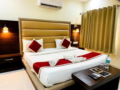 hotel room main image