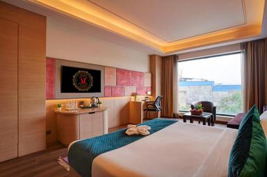 hotel room main image