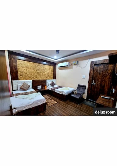 hotel room main image