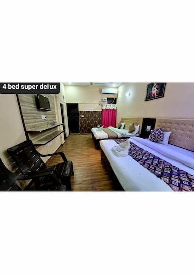 hotel room main image