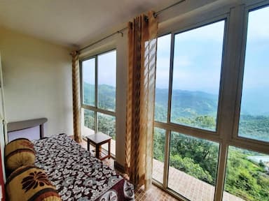 hotel room main image