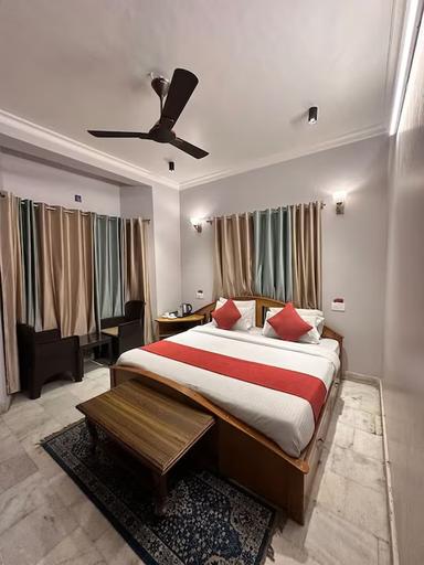 hotel room main image