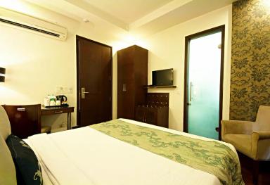 hotel room main image