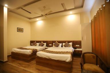 hotel room main image