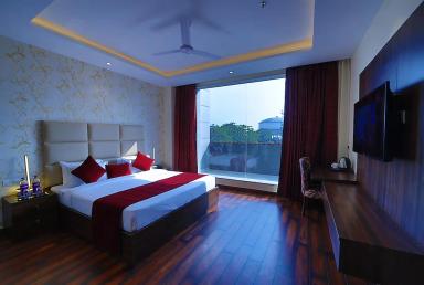 hotel room main image