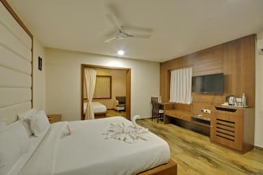 hotel room main image