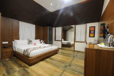 hotel room main image