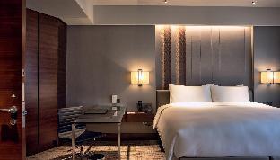 hotel room main image