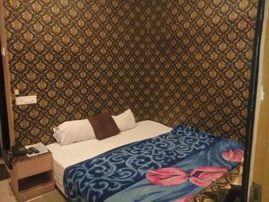 hotel room main image