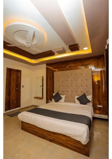 hotel room main image