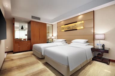 hotel room main image