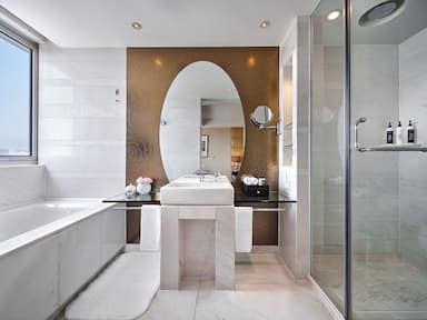 hotel room main image