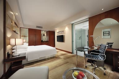 hotel room main image