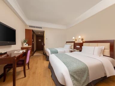 hotel room main image