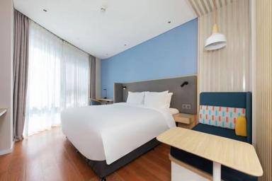 hotel room main image