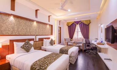 hotel room main image