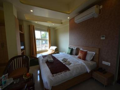 hotel room main image